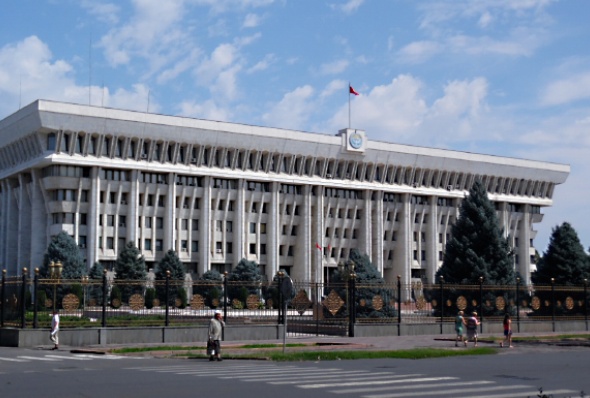 kyrgyzstan-parliament_building_in_bishkek-alex_j_butler-flickr
