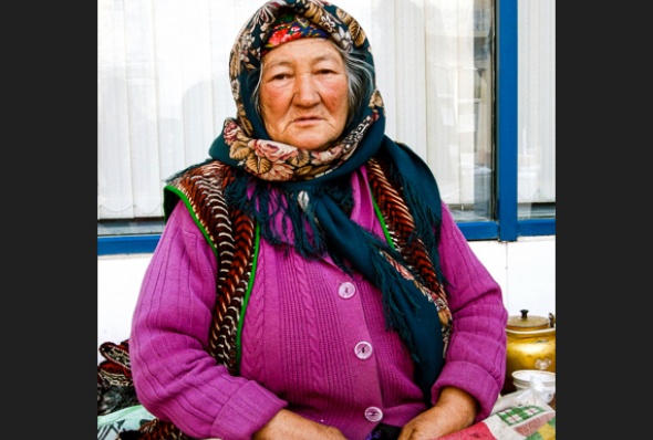 turkmenistan-essay_june_2016_4-helen_stevenson
