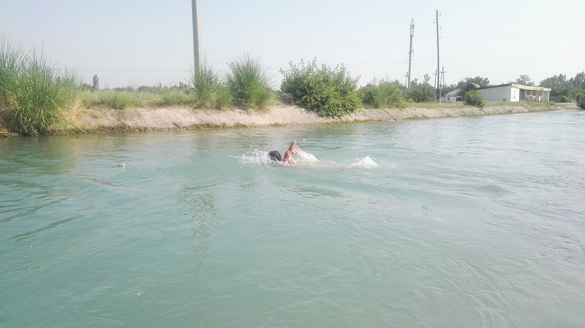 Children has no other option then swimming in canals and irrigation ditches. Photo Cabar.asia
