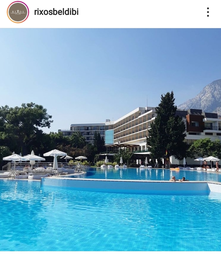 Photo of the hotel on the official Instagram account.
