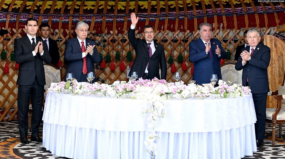Президенты стран Центральной Азии в городе Чолпон-Ата. Фото: azattyk.org