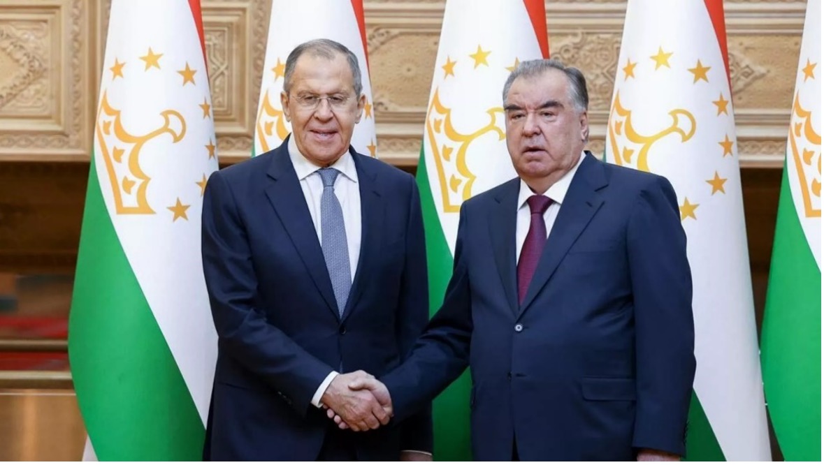 Russian Foreign Minister Sergei Lavrov and Tajikistan’s President Emomali Rahmon. Source: Press service of the Russian Foreign Ministry