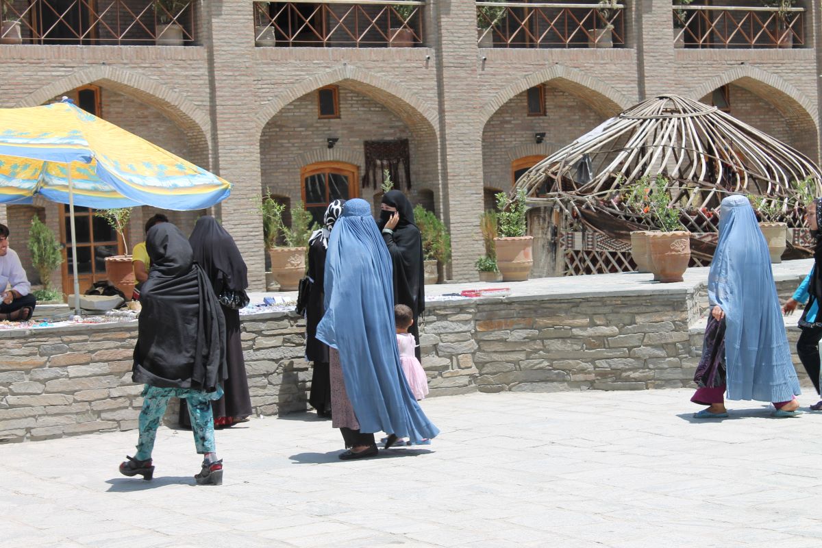 At the entrance to Babur Gardens, Kabul, Afghanistan. Photo: CABAR.asia