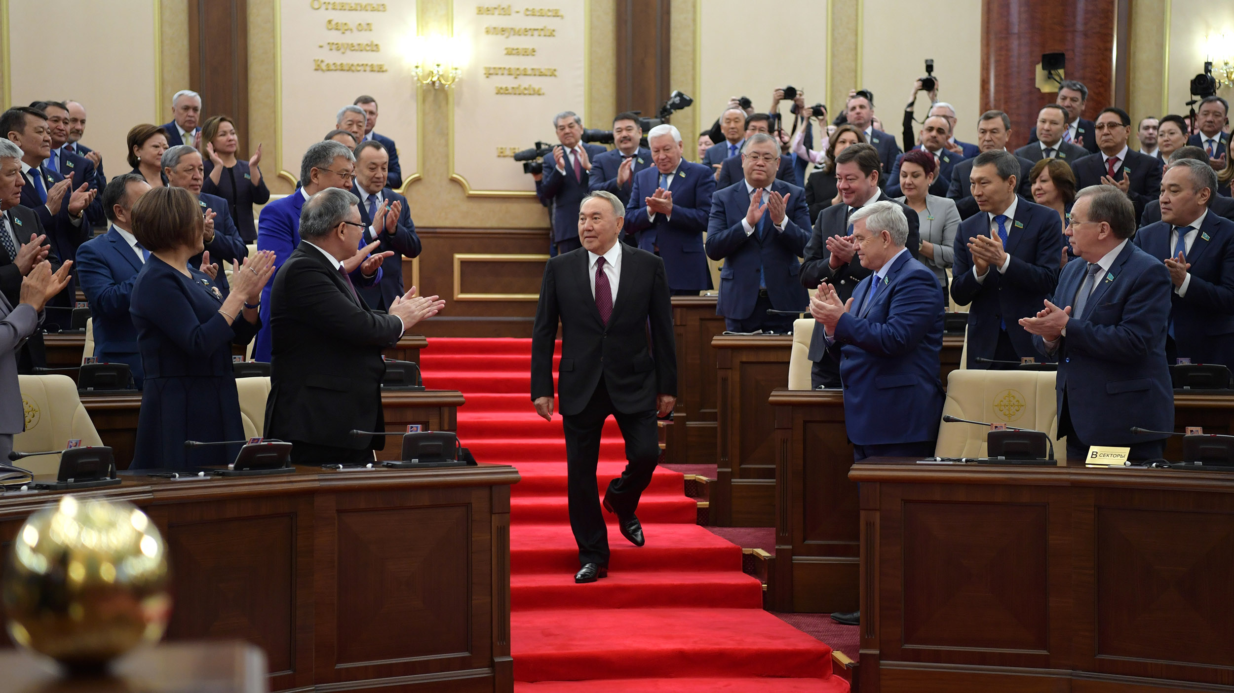 Президент 2019 Назарбаев